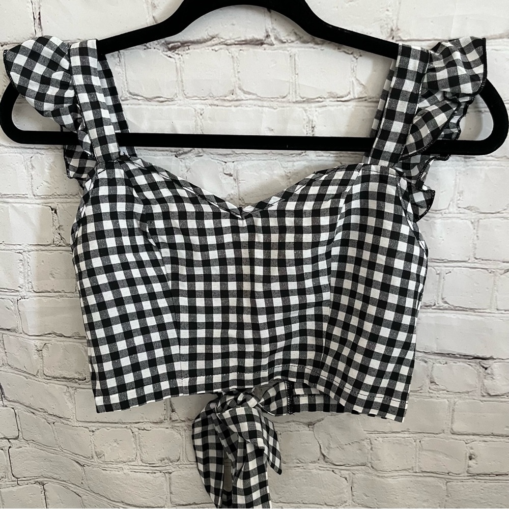 SHEIN Gingham Crop Top